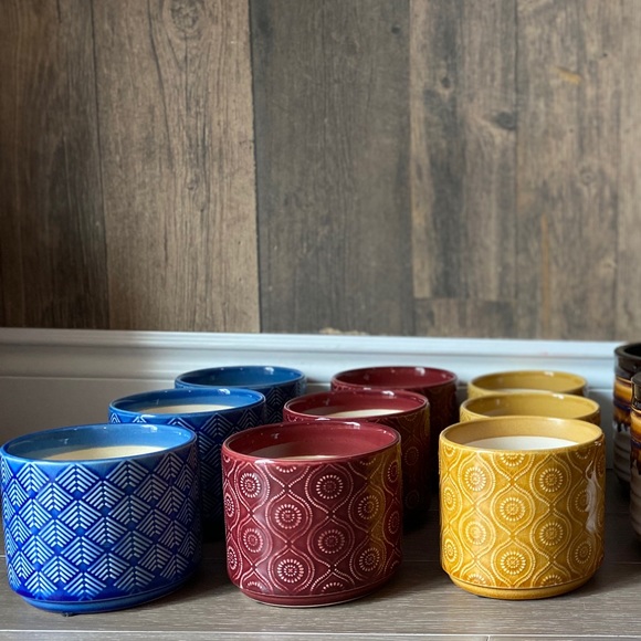 Handmade Macrame Plant Hanger With Yellow Pot 🌵 - Picture 2 of 2